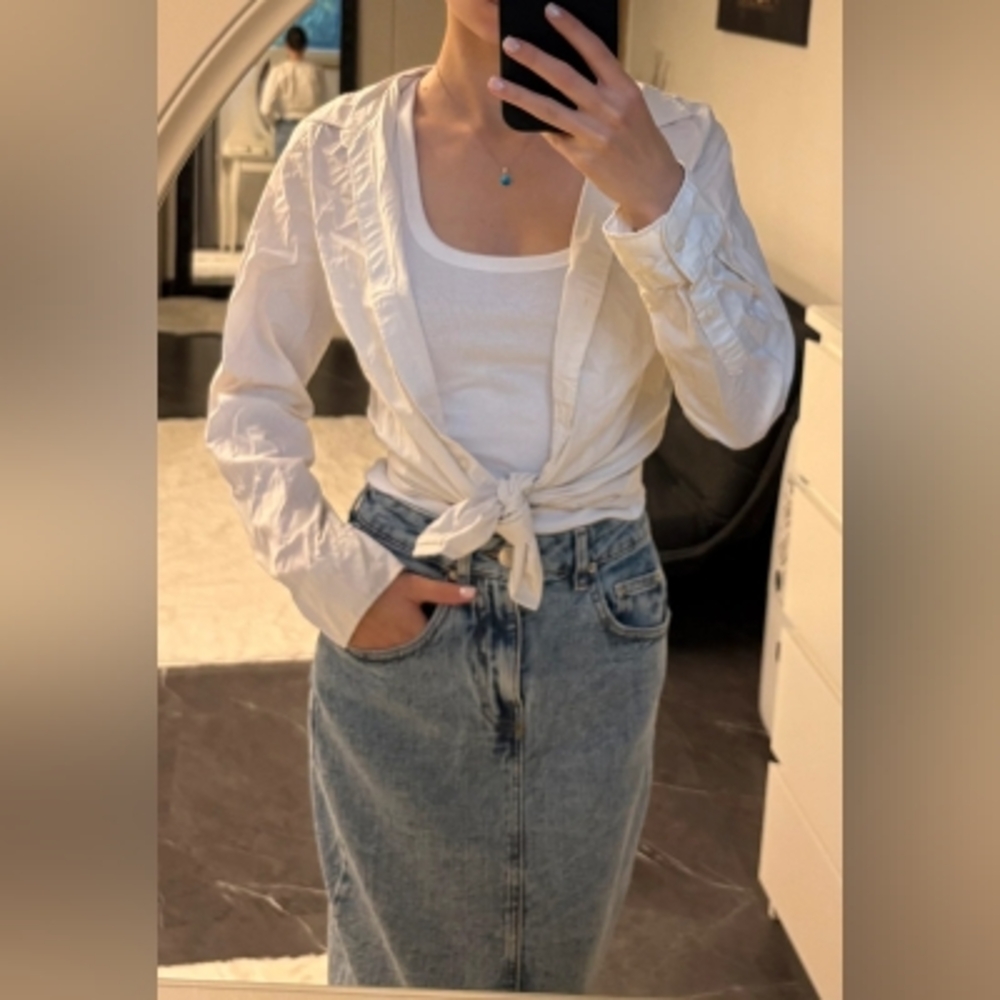 H&M White Button-Down Tie Shirt